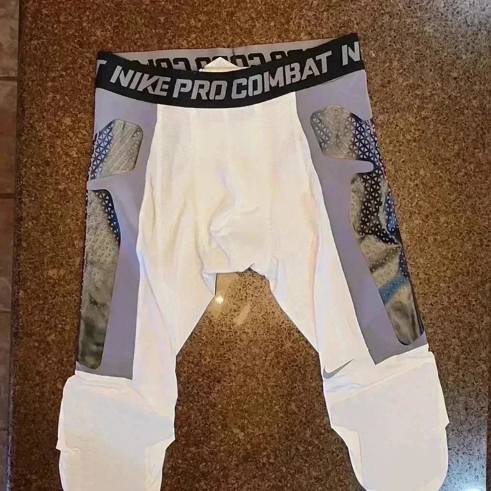 NWT Nike Pro Combat MLB authentic collection 3/4 pants. #503837 Size S,L or XL